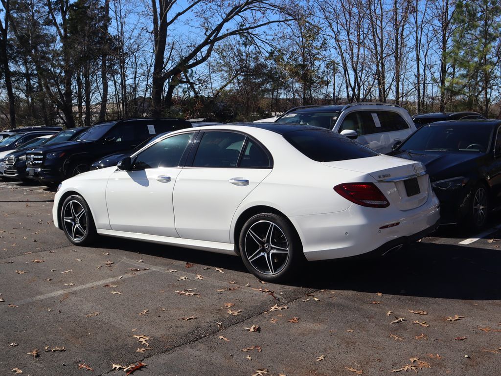 2019 Mercedes Benz E 300 photo 4