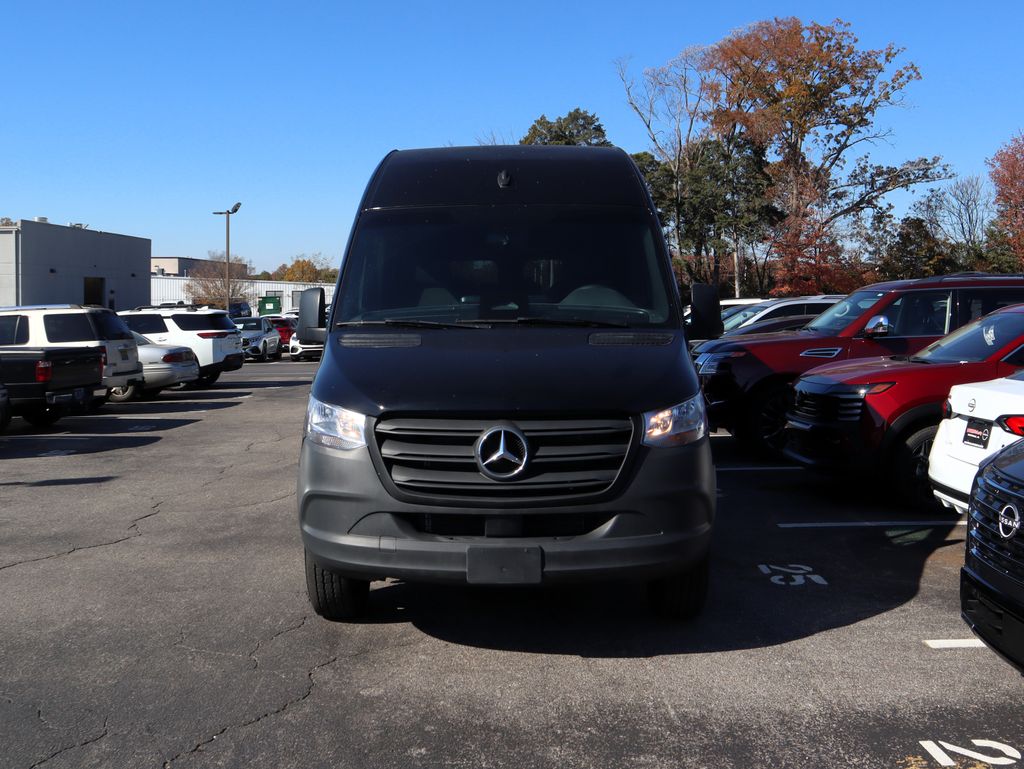Image of 2025 Mercedes-Benz Sprinter 2500 Passenger 170 WB Minivan/Van