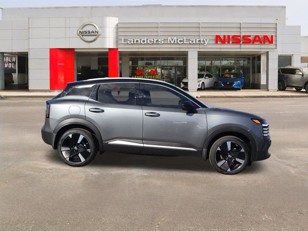 Used 2025 Nissan Kicks SR SUV