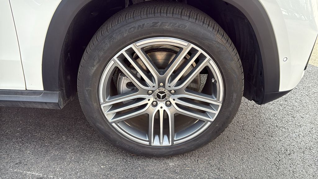 2024 Mercedes-Benz GLS Base - Photo 9