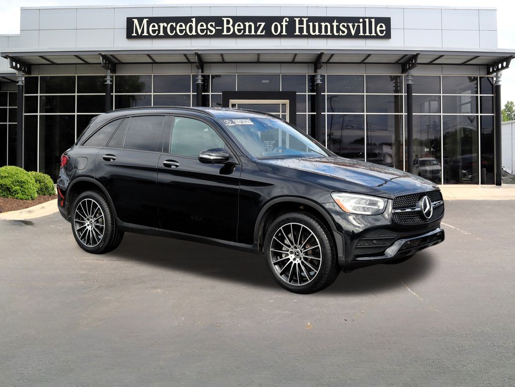 2022 Mercedes-Benz GLC GLC300's photo