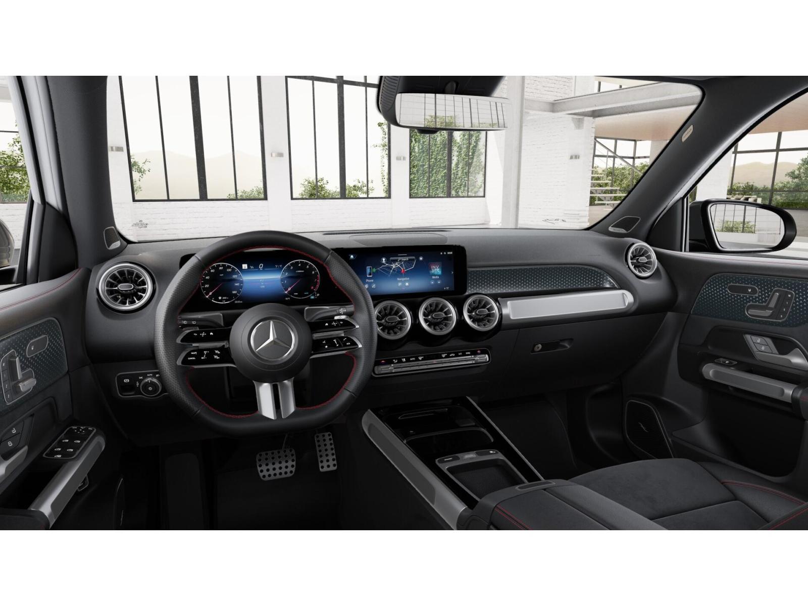 2025 Mercedes Benz GLB 250 photo 3