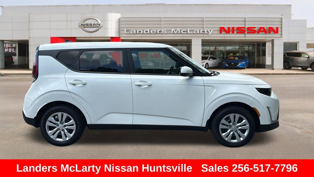 Used 2025 Kia Soul LX Hatchback