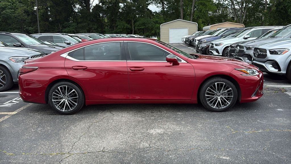 Used 2022 Lexus ES 350 Sedan