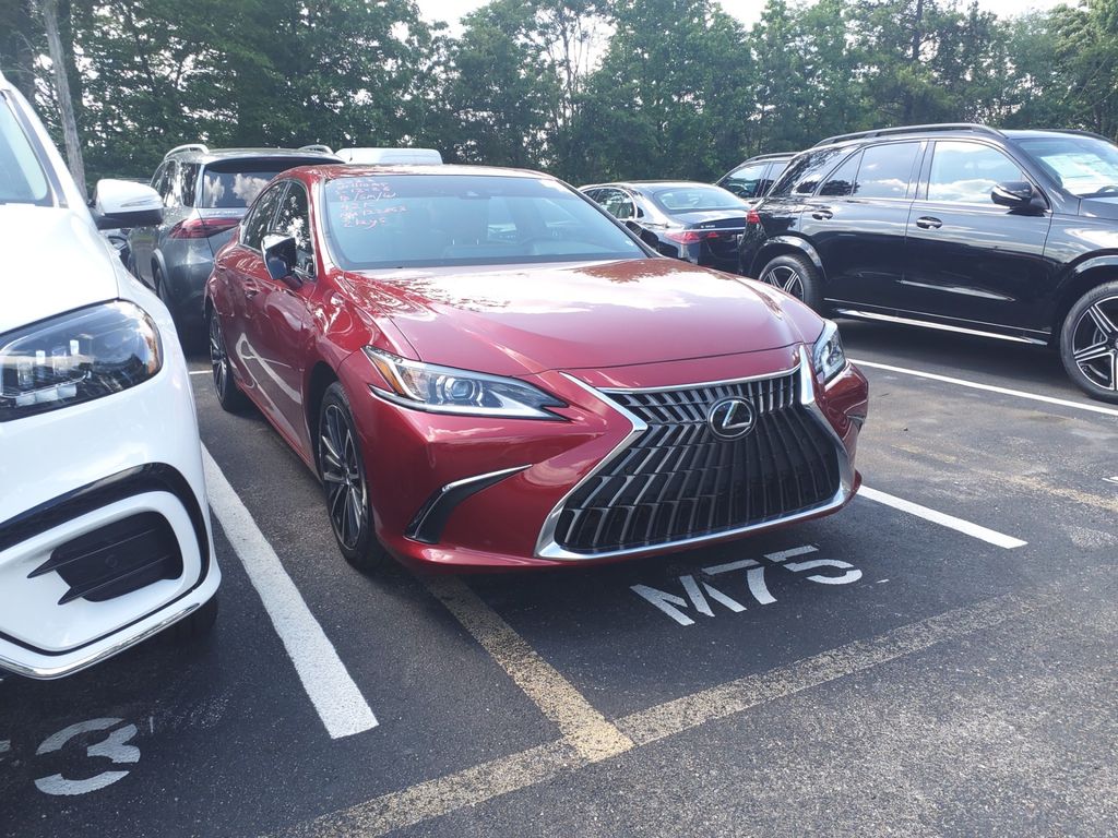 2022 Lexus ES 350 350's photo