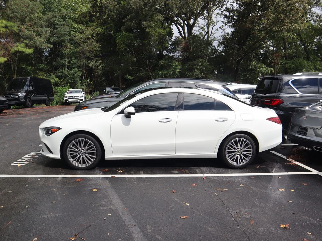 2022 Mercedes Benz CLA 250 photo 2