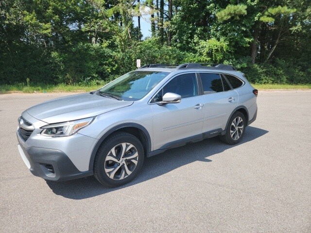 2022 Subaru Outback Limited photo 2