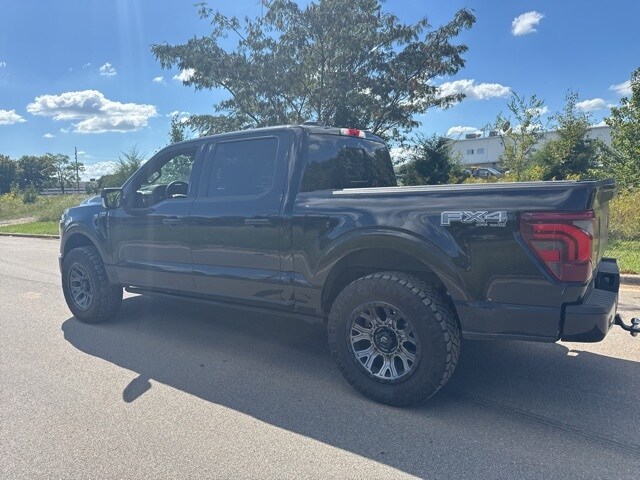 2024 Ford F-150 Platinum photo 2