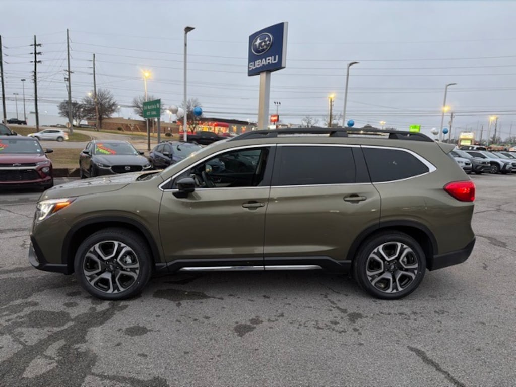 New 2025 Subaru Ascent Limited 7-Passenger SUV