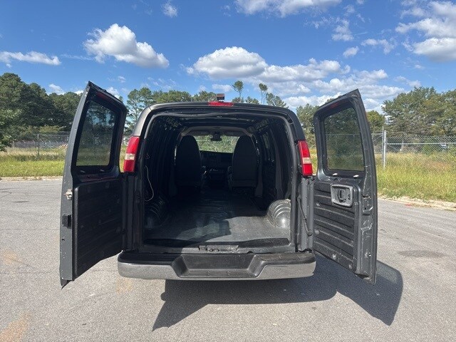 2014 Chevrolet Express 1500 Work Van photo 4