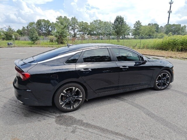 2022 Kia K5 GT-Line photo 4