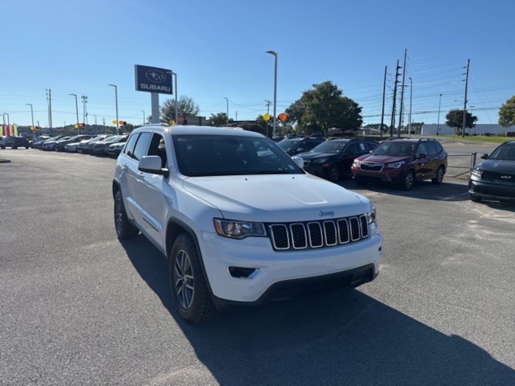 Used 2018 Jeep Grand Cherokee Laredo RWD SUV