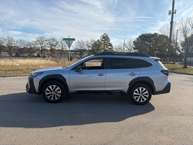 2025 Subaru Outback Premium photo 3