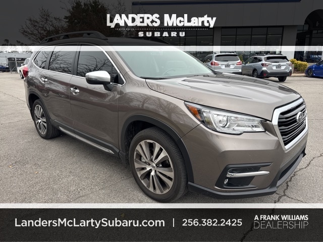 2022 Subaru Ascent Touring's photo