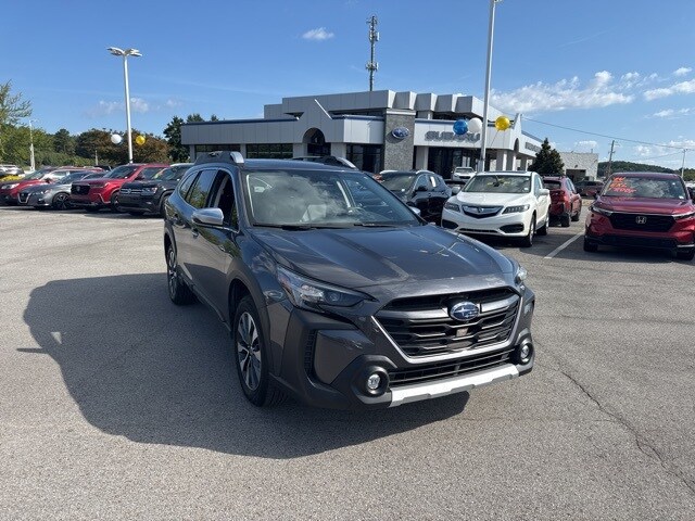 2024 Subaru Outback Touring XT photo 2