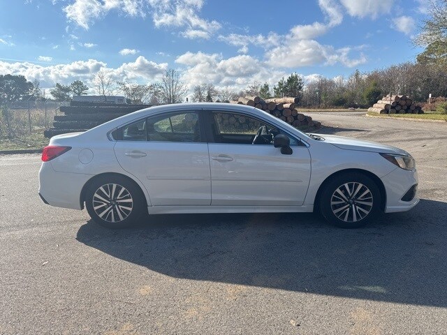 2019 Subaru Legacy 2.5i photo 3