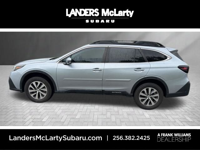 2022 Subaru Outback Premium's photo