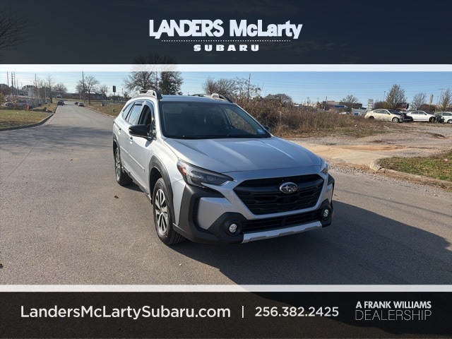 2025 Subaru Outback Premium's photo