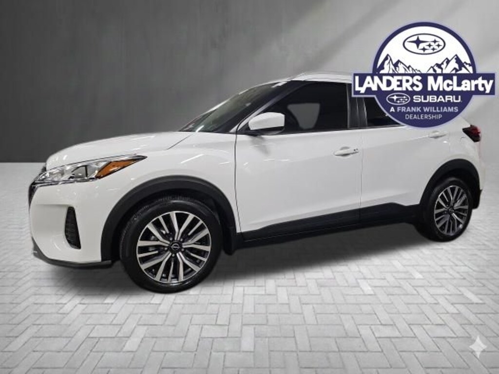 Used 2023 Nissan Kicks SV SUV