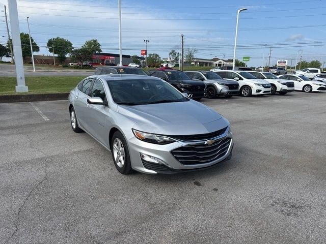 Used 2022 Chevrolet Malibu 1LT with VIN 1G1ZD5ST3NF174609 for sale in Huntsville, AL