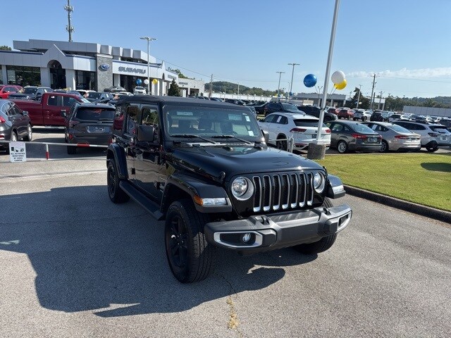 2021 Jeep Wrangler Unlimited Sahara photo 2