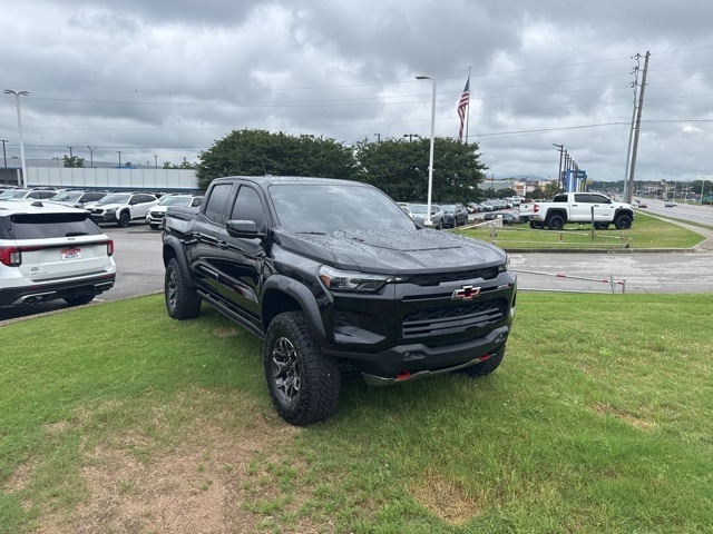 Used 2024 Chevrolet Colorado ZR2 with VIN 1GCPTFEK9R1271343 for sale in Huntsville, AL