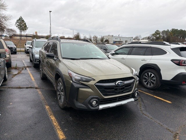 2025 Subaru Outback Limited photo 2