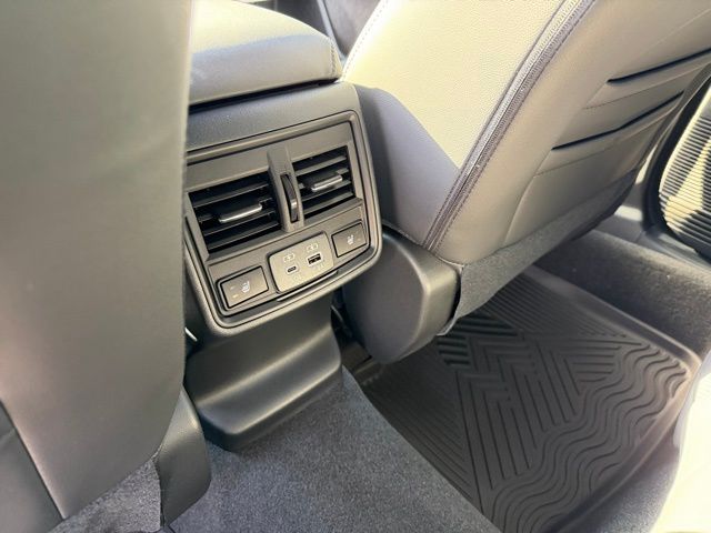 2026 Subaru Outback Limited - Photo 14