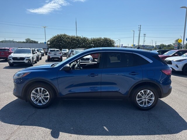 2022 Ford Escape SE photo 3