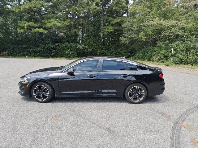 2022 Kia K5 GT-Line photo 2