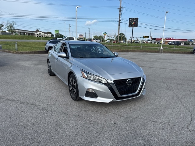 Used 2022 Nissan Altima SV with VIN 1N4BL4DV9NN318003 for sale in Huntsville, AL