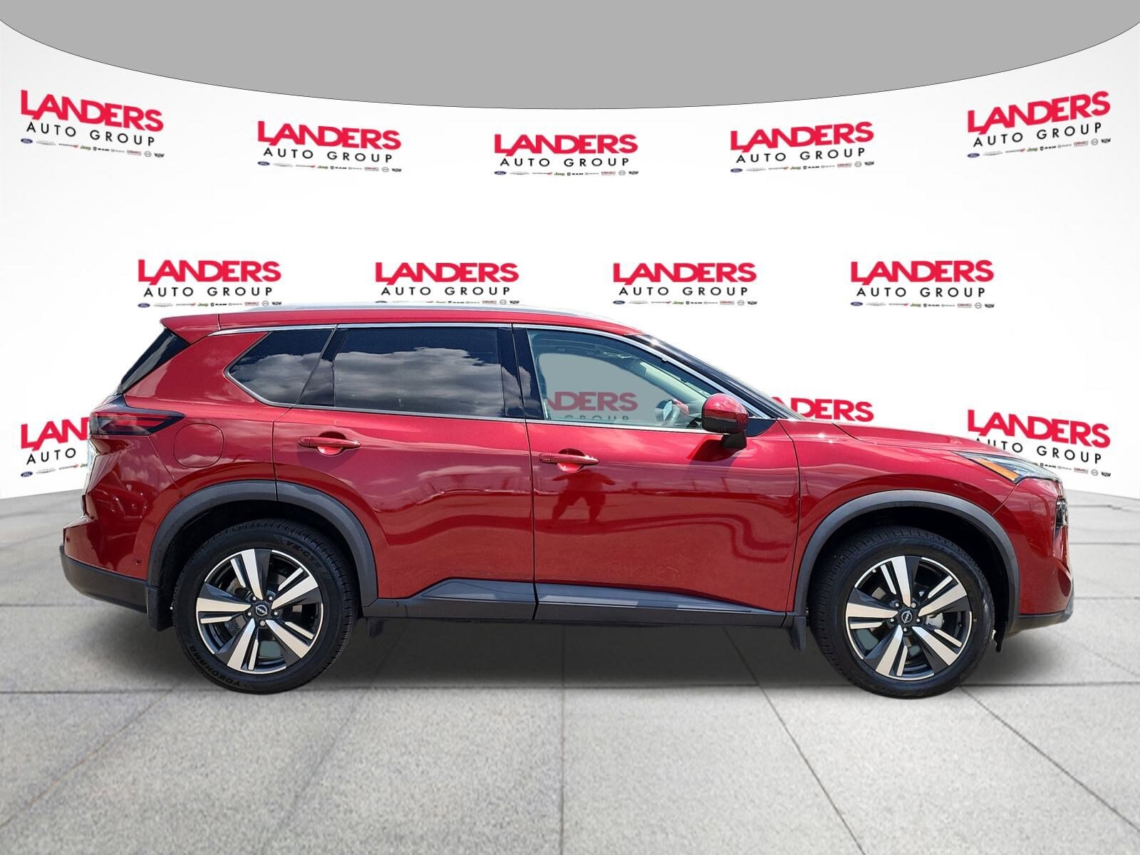 2024 Nissan Rogue SL photo 2