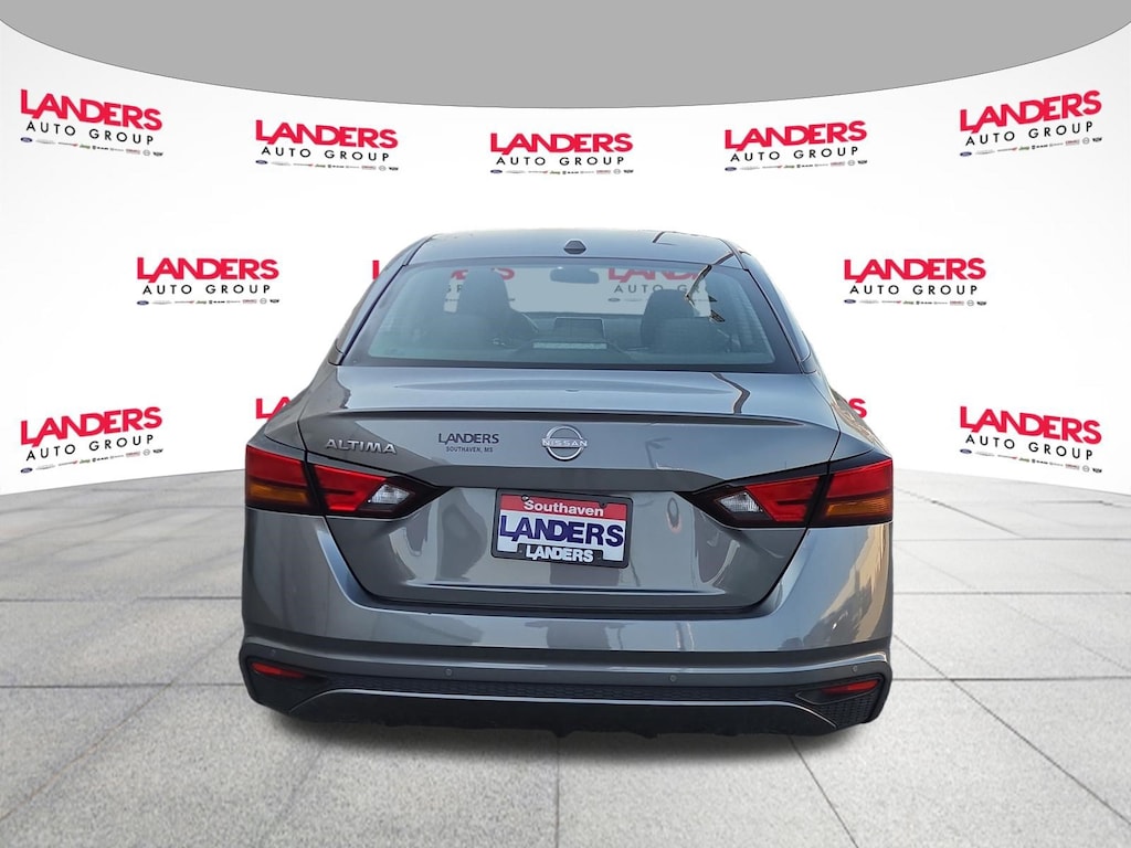 Used 2025 Nissan Altima SV SV FWD