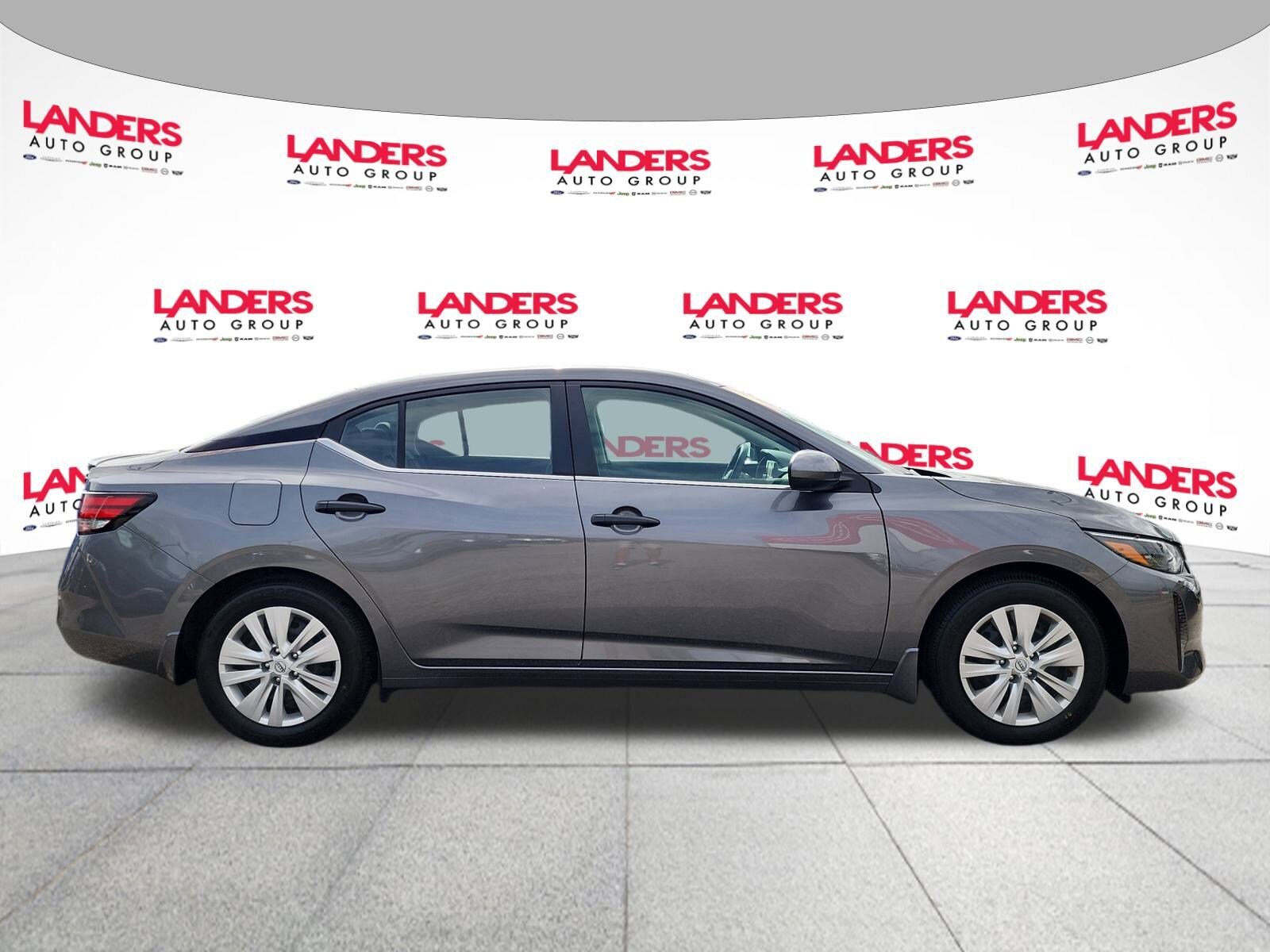 2025 Nissan Sentra S photo 2