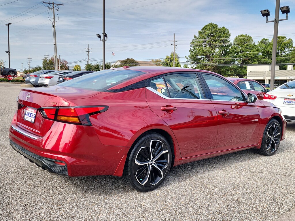 Used 2023 Nissan Altima 2.5 SR Sedan