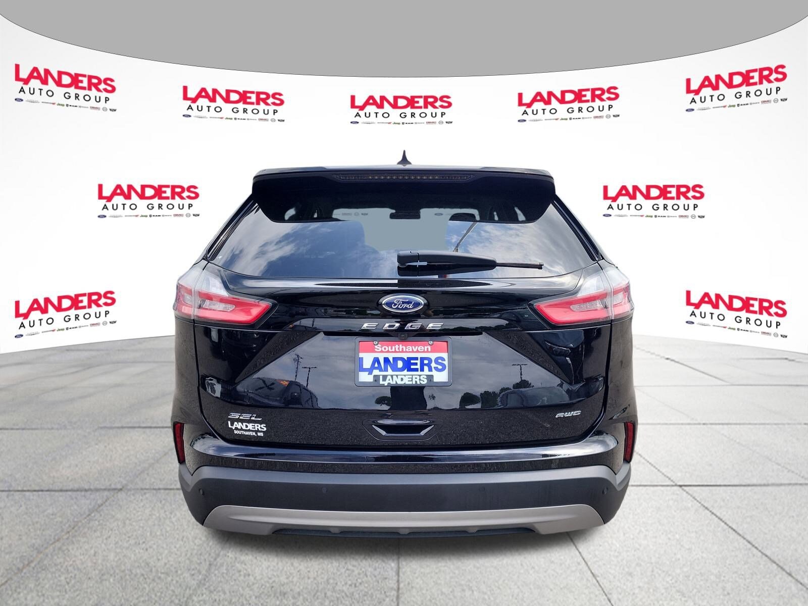 2024 Ford Edge SEL photo 3