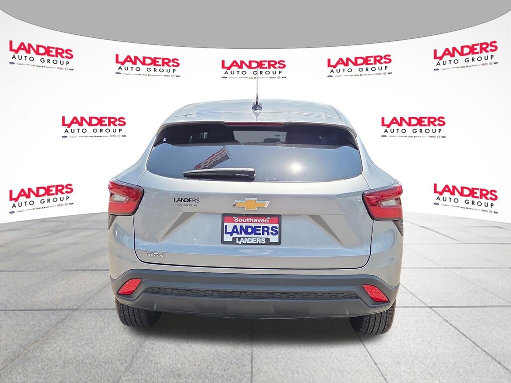 Used 2024 Chevrolet Trax LS FWD LS