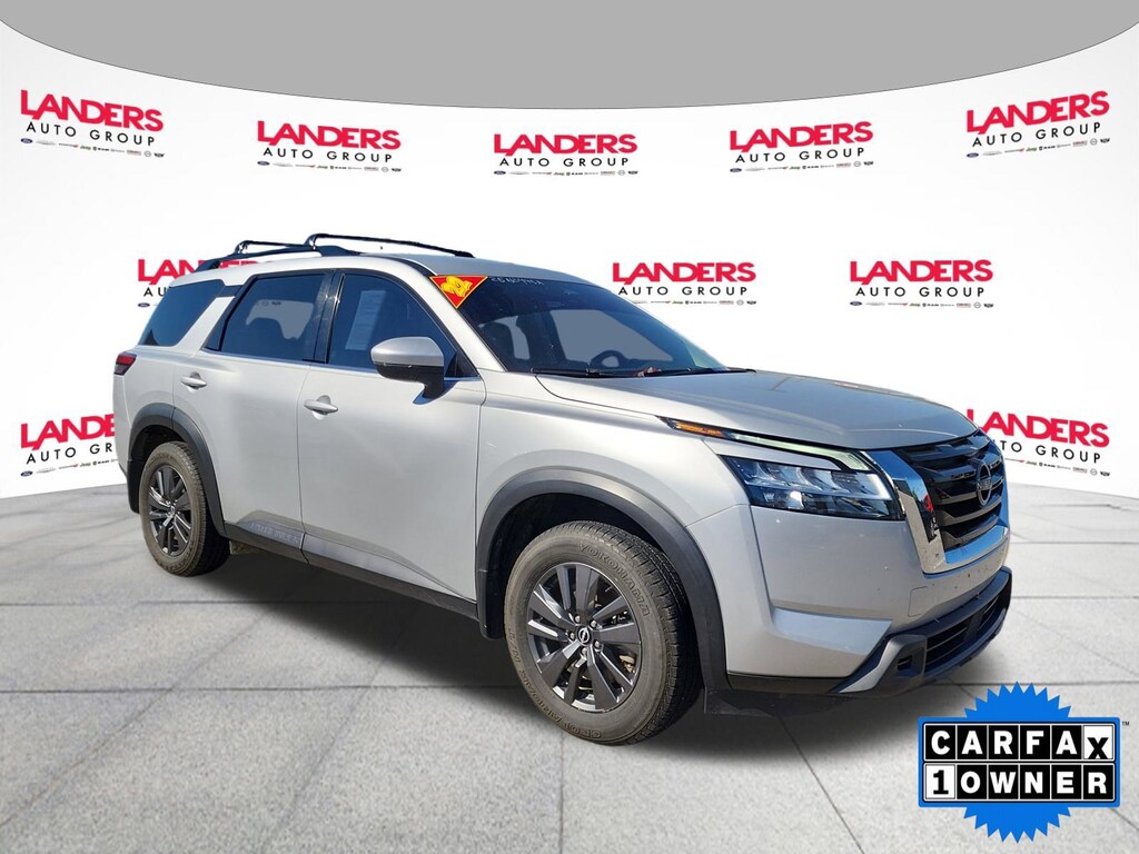 Used 2022 Nissan Pathfinder SV SV 2WD