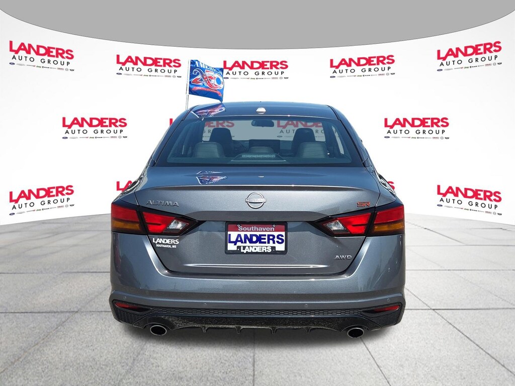 Used 2025 Nissan Altima SR SR AWD
