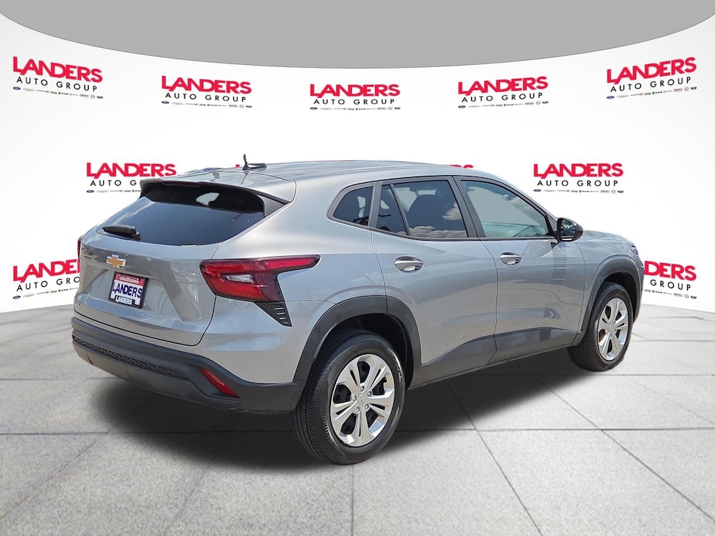 Used 2024 Chevrolet Trax LS FWD LS