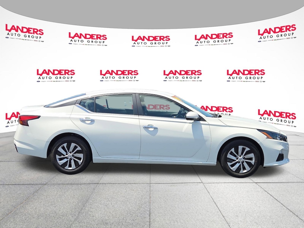 Used 2022 Nissan Altima 2.5 S Sedan