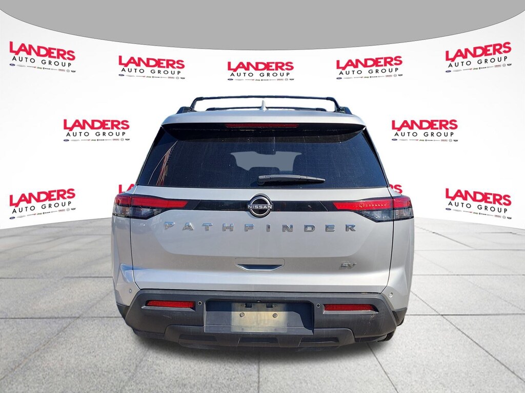 Used 2022 Nissan Pathfinder SV SV 2WD