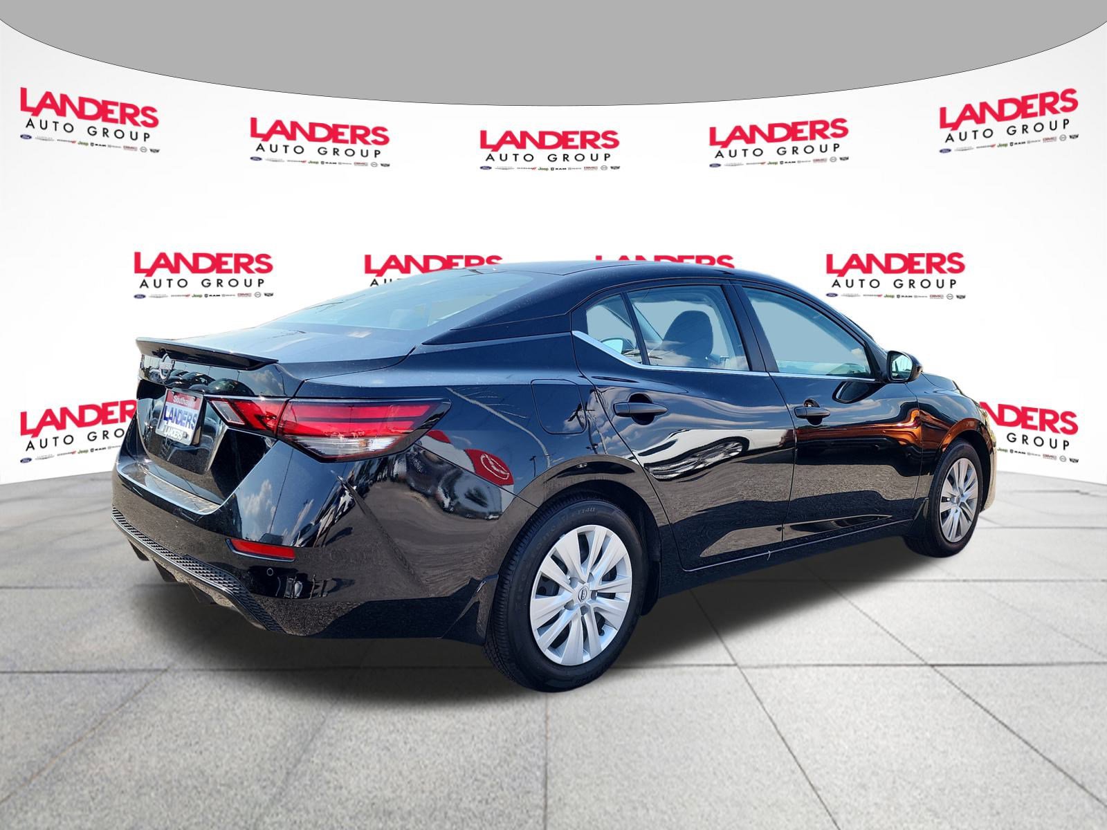 2025 Nissan Sentra S photo 3