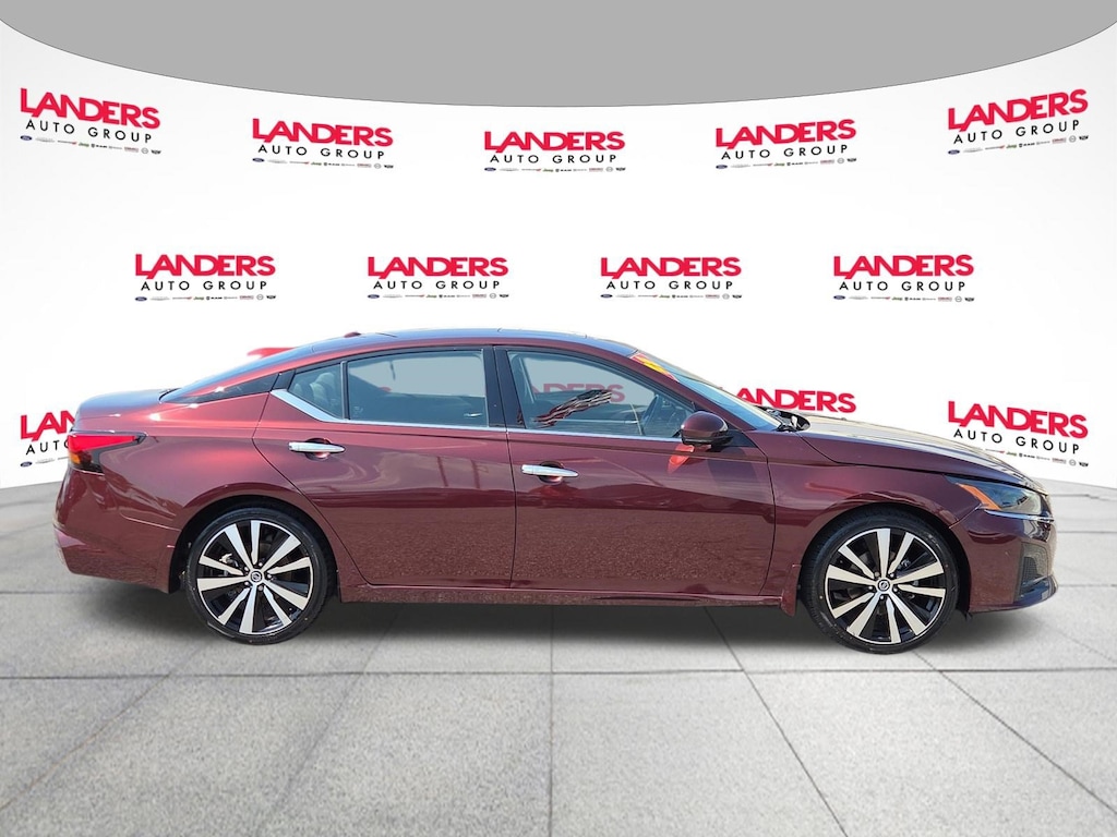 Used 2023 Nissan Altima 2.5 SL Sedan