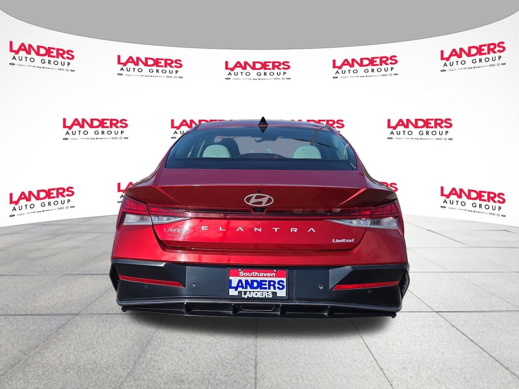 Used 2024 Hyundai Elantra Limited Limited IVT
