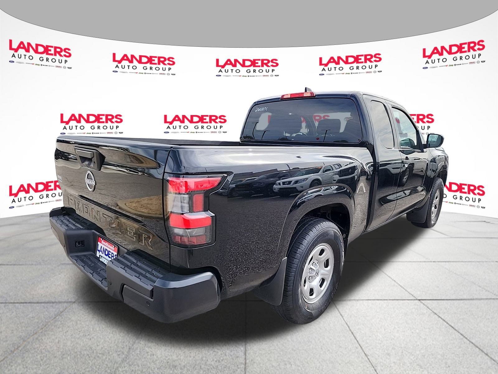 2025 Nissan Frontier King Cab S photo 3
