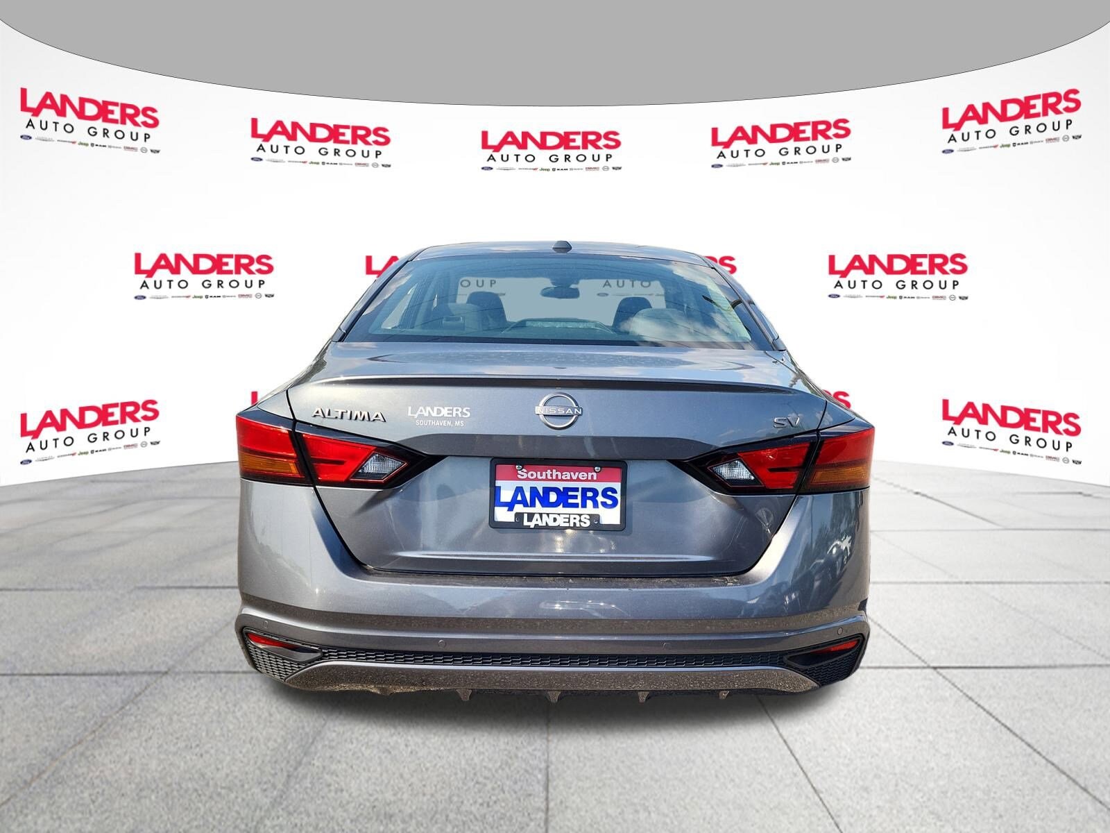 2023 Nissan Altima 2.5 SV photo 4