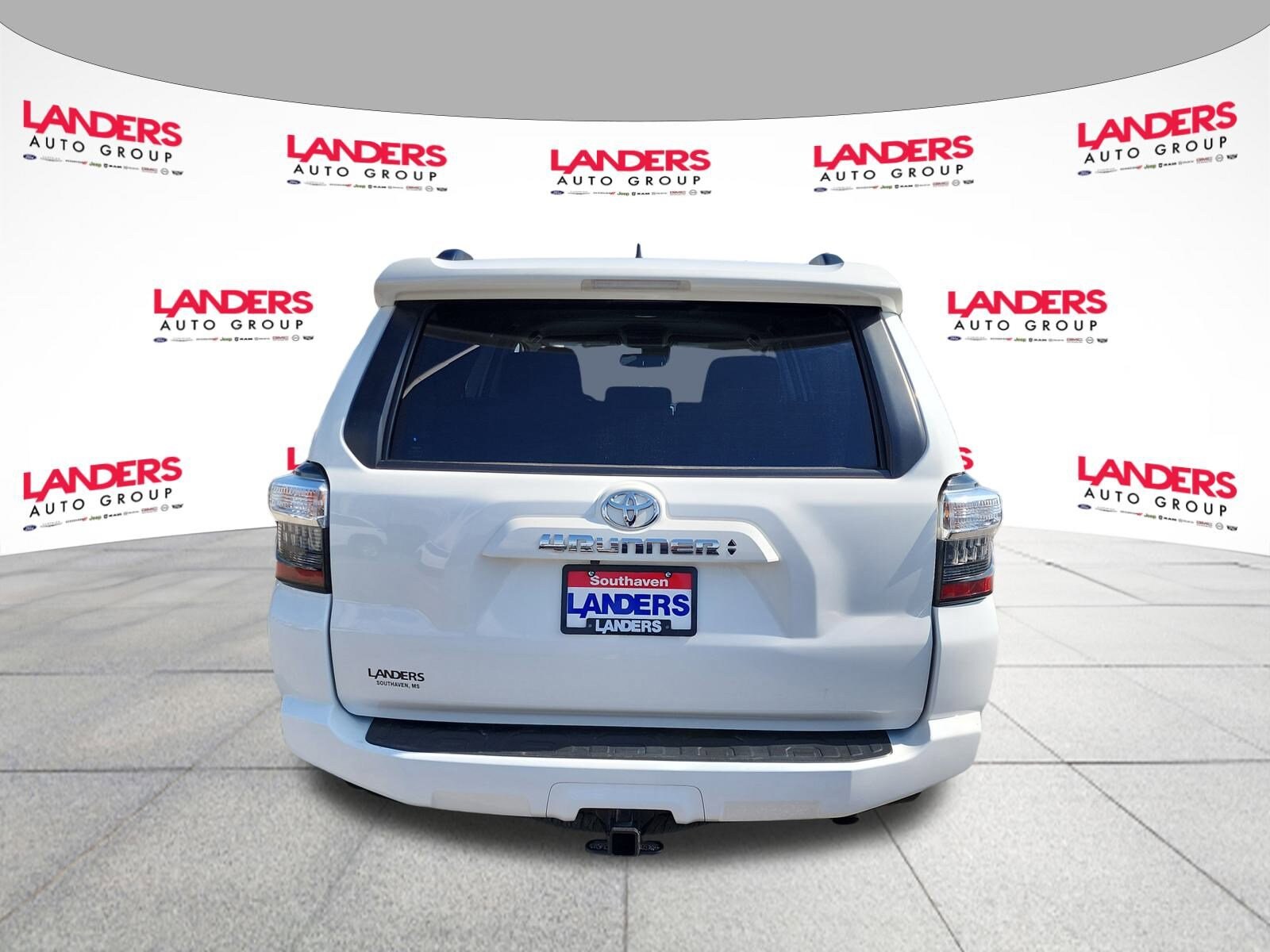 2024 Toyota 4Runner SR5 photo 3