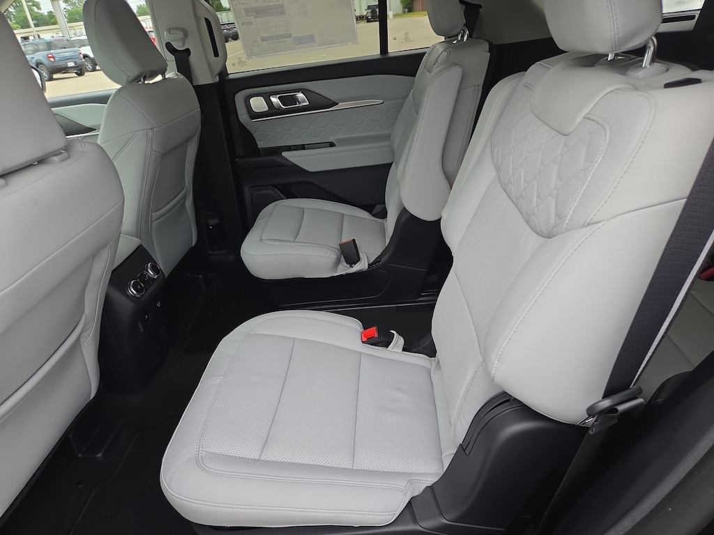 New 2026 Ford Explorer Platinum SUV