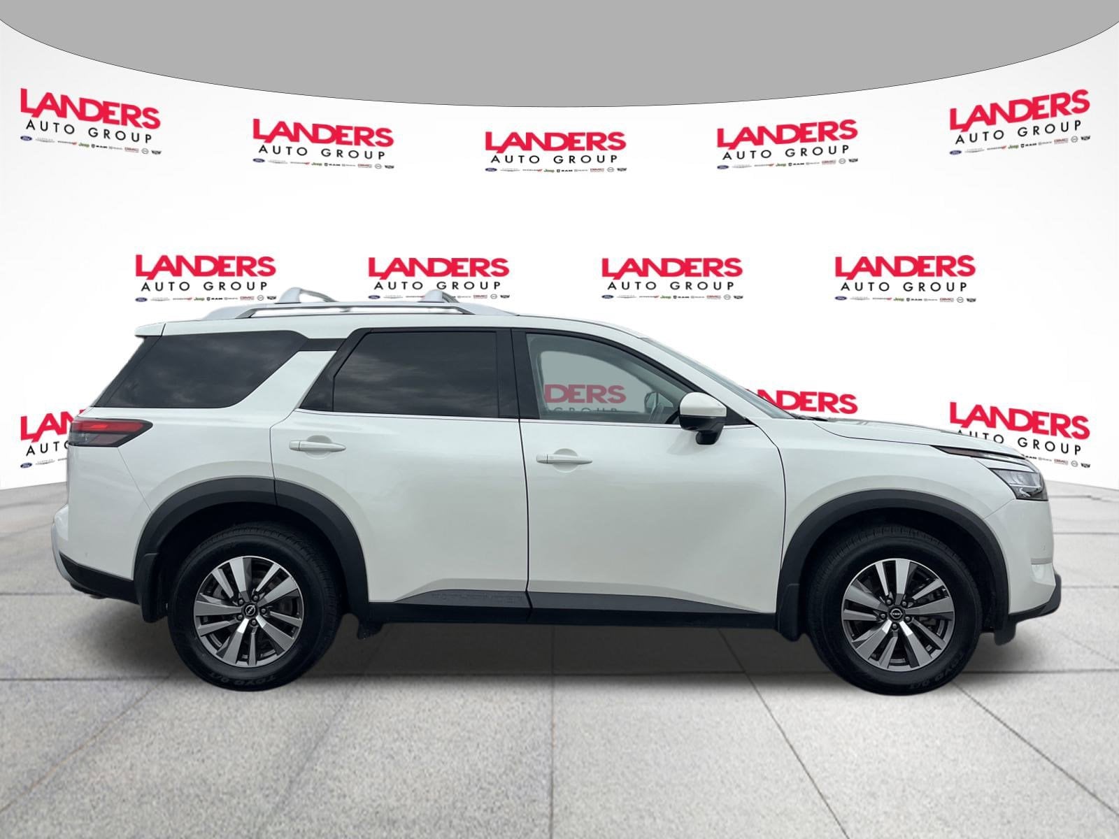 Used 2023 Nissan Pathfinder SL with VIN 5N1DR3CC6PC235330 for sale in Covington, TN